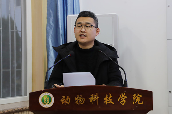 2826237ad670408fb9c462460a999992.jpg 冯来顺强调1_副本.jpg