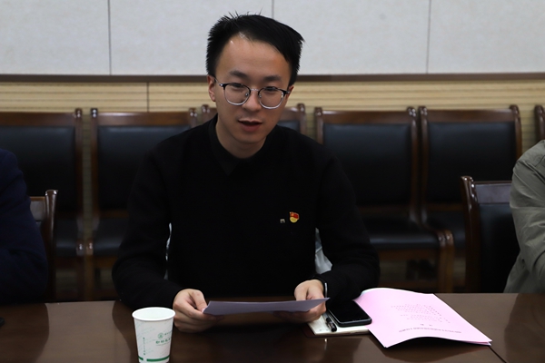 f7afbac3ee63409a9411f0726f707053.jpg 张宇.jpg